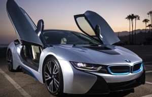 2016-BMW-i8-supercar-Description-600x384